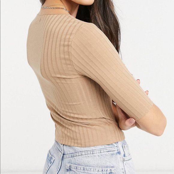 Button front top - Picture 3 of 3